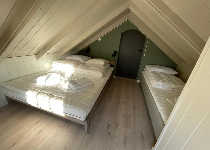 Lofoten_beach_eggum_cabin Eggum
